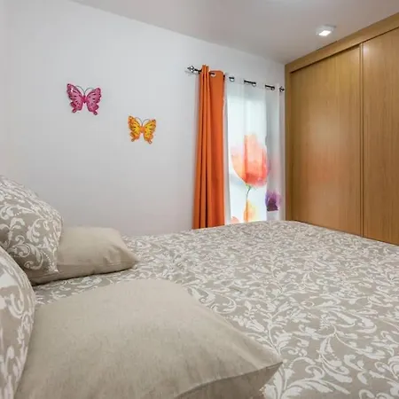 Apartament Vicino Al Porto Confortevole Wi-fi Aria Condizionata *