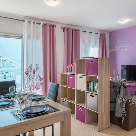 Vicino Al Porto Confortevole Wi-fi Aria Condizionata アパート モロ・デル・ハブレ